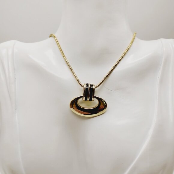 VTG Carolina Herrera Necklace Reversible Gold & Black Enamel Snake Chain Pendant - Picture 15 of 16